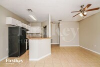 121 Admiral Cir in Sebastian, FL - Building Photo - Building Photo