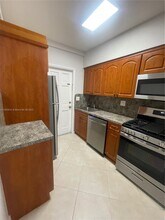 125 Edgewater Dr in Coral Gables, FL - Building Photo - Building Photo