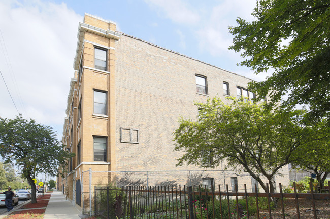 5501 W Congress Pky in Chicago, IL - Building Photo - Building Photo