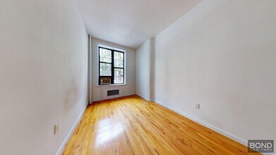 158 East 82 Street in New York, NY - Foto de edificio - Floor Plan