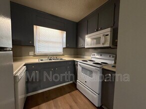 1509 Barrington Rd NW in Huntsville, AL - Building Photo - Building Photo