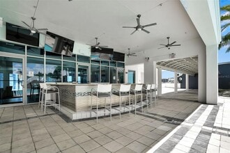 449 S 12th St in Tampa, FL - Foto de edificio - Building Photo