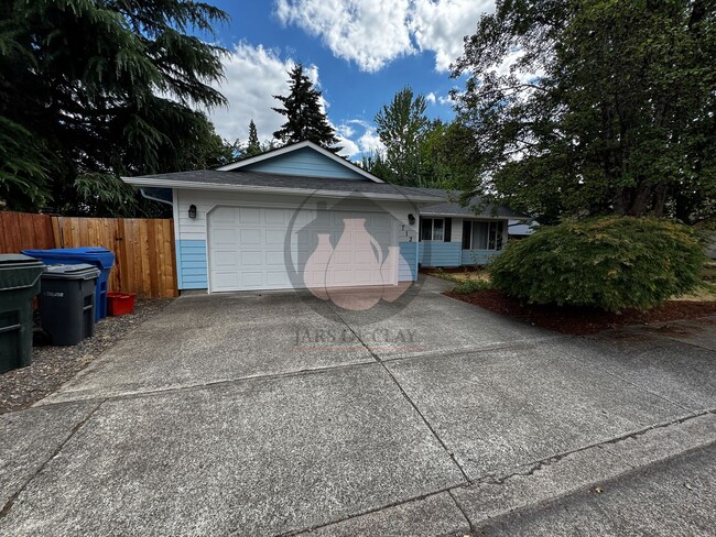 property at 712 Max Ct N