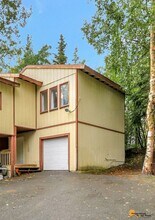 12636 Silver Fox Ln in Anchorage, AK - Building Photo - Building Photo