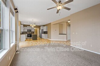 11318 Sundance Way in Woodbury, MN - Building Photo - Building Photo