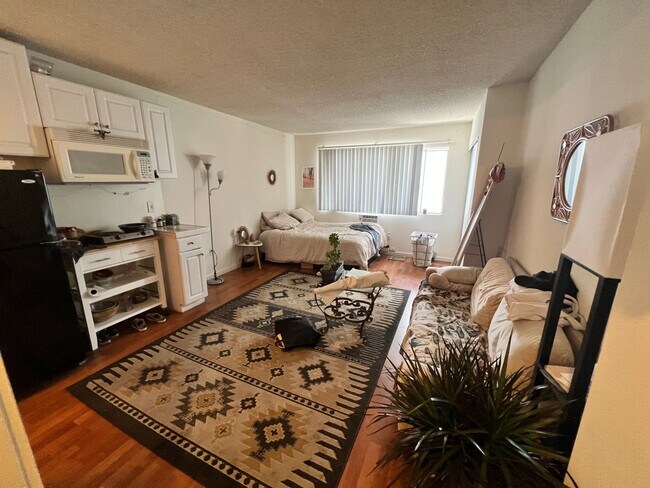 cen343 in Los Angeles, CA - Building Photo - Building Photo
