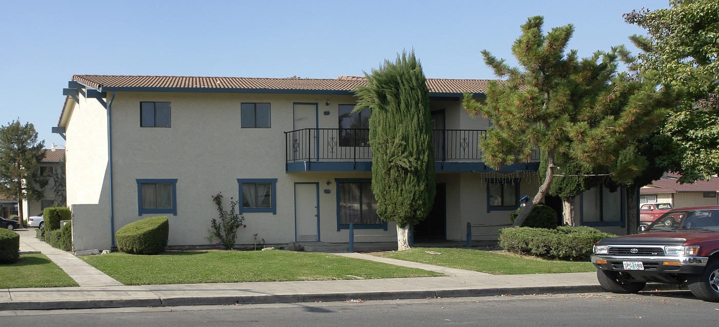 2795-2791 Determine Dr in Atwater, CA - Building Photo