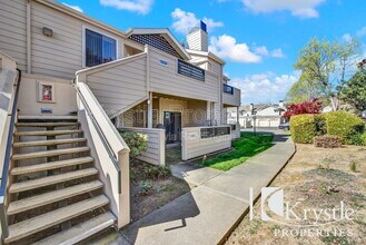 1201 Glen Cove Pkwy, Unit Apt 1809 in Vallejo, CA - Building Photo - Building Photo