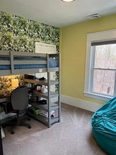 404 Newton St in South Hadley, MA - Building Photo - Building Photo