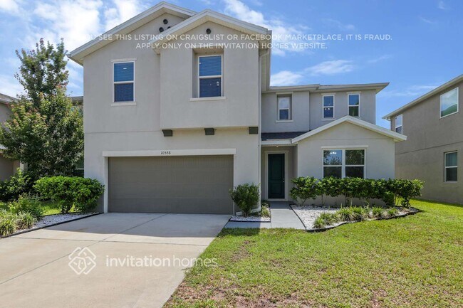 10538 Medford Lakes Dr in Riverview, FL - Building Photo - Building Photo