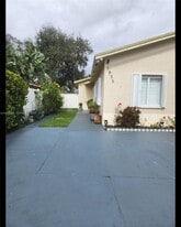 1935 NW 96th St in Miami, FL - Building Photo