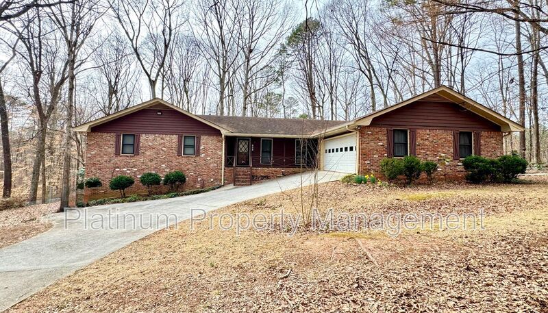 283 Crystal River Dr in Lawrenceville, GA - Building Photo