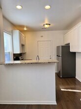 1748 N Austin Ave in Chicago, IL - Building Photo - Building Photo