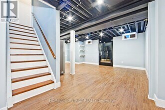 34 Brumstead Dr in Richmond Hill, ON - Building Photo - Building Photo