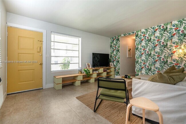 320 NE 55th Terrace in Miami, FL - Building Photo - Building Photo