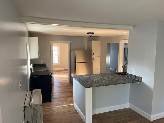 5 Liberty St, Unit 2 in Bath, ME - Building Photo - Building Photo