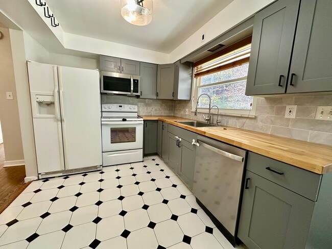 property at 208 Bridge St