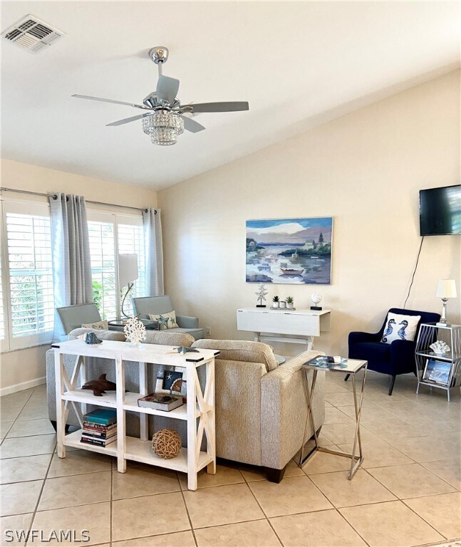 7868 Gardner Dr in Naples, FL - Foto de edificio - Building Photo