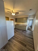 29435 Euclid Ave in Wickliffe, OH - Building Photo - Building Photo