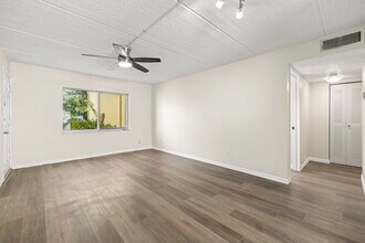 3206 W Azeele St in Tampa, FL - Building Photo - Building Photo