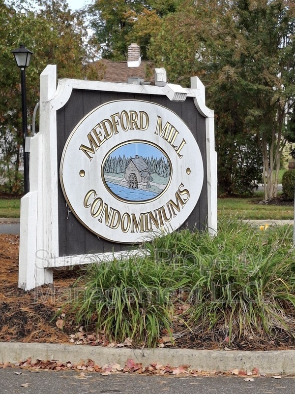 property at 47 Turtle Creek Dr