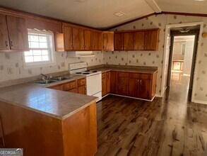 727 W 3rd St in Woodbine, GA - Building Photo - Building Photo