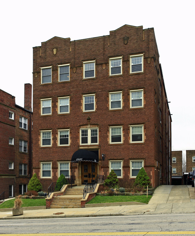 Plaza in Cleveland, OH - Foto de edificio - Building Photo