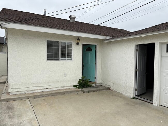 3423 W 59th St, Unit ADU in Los Angeles, CA - Foto de edificio - Building Photo