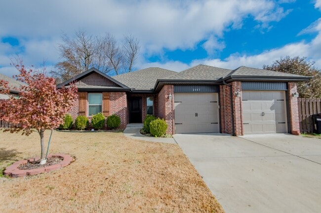 2403 S 11th Pl in Rogers, AR - Building Photo - Building Photo