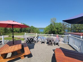 1 Maplewood Rd, Unit 205 in Ithaca, NY - Foto de edificio - Building Photo