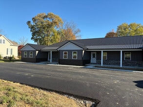 205 Coakley St in Campbellsville, KY - Building Photo - Building Photo