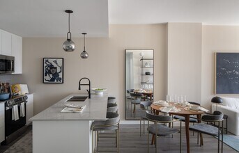 Joule House in Miami, FL - Foto de edificio - Building Photo