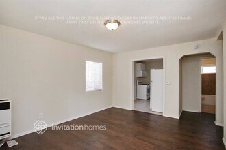 311 E Cummings Ln in Long Beach, CA - Foto de edificio - Building Photo