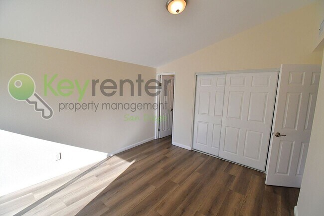 2604 Palace Dr in San Diego, CA - Building Photo - Building Photo