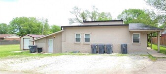 712 Ranike Dr in Anderson, IN - Building Photo