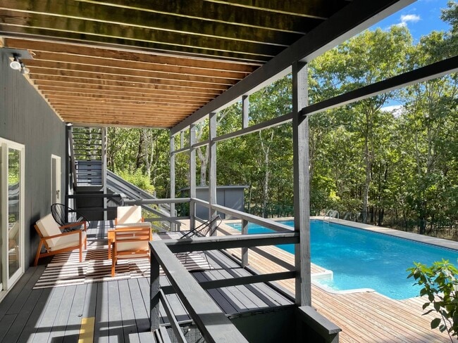 44 Ancient Hwy in East Hampton, NY - Building Photo - Building Photo