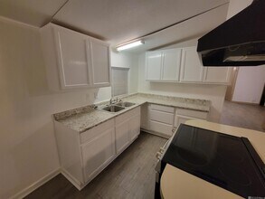 4505 Lupine St in Zachary, LA - Foto de edificio - Building Photo