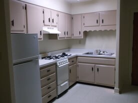 307 E Dominick St, Unit #3 in Rome, NY - Building Photo