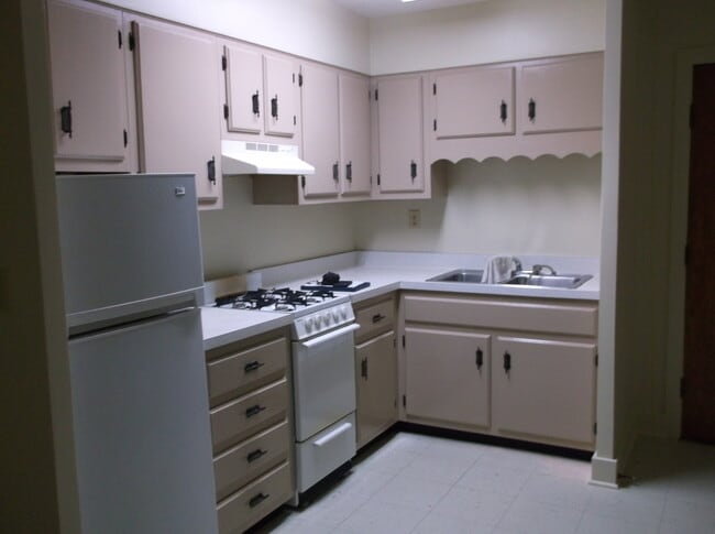 307 E Dominick St, Unit #3