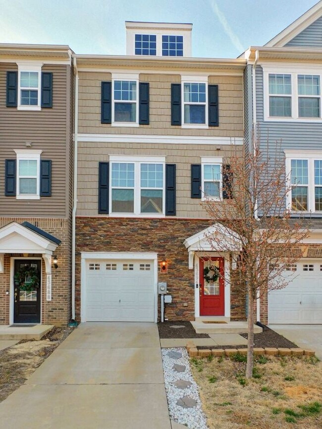 property at 43694 Winterberry Wy