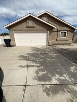 11727 Deer Lodge Rd SE in Albuquerque, NM - Building Photo