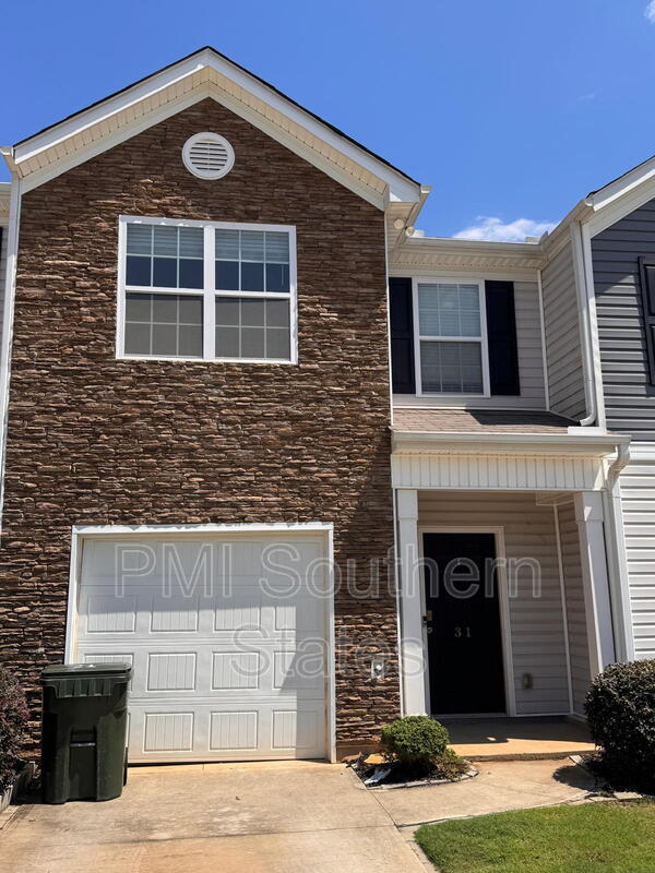 31 Moorlyn Ln in Greer, SC - Building Photo - Building Photo