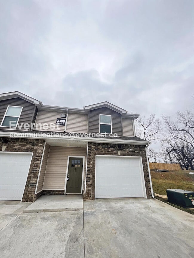 property at 3385 Polly Dr