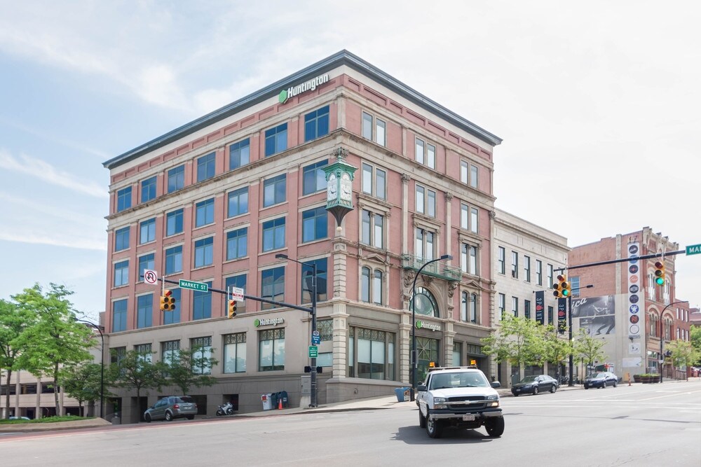 Everett Building in Akron, OH - Building Photo