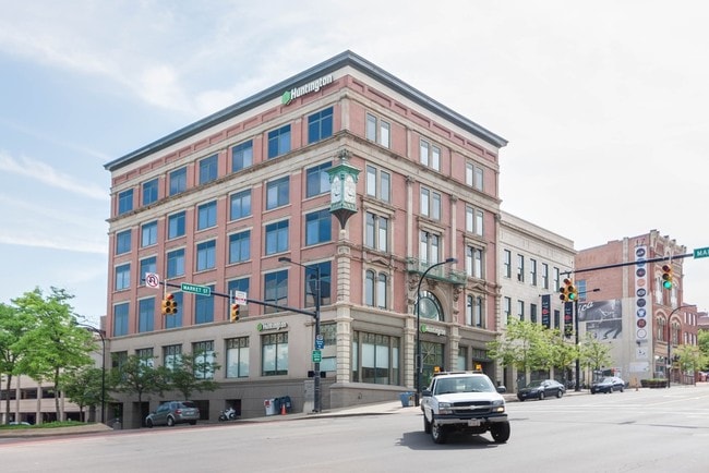 Everett Building