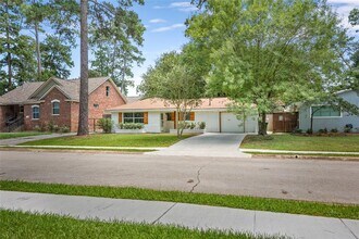 6023 Pineshade Ln in Houston, TX - Building Photo - Building Photo