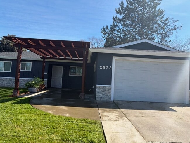 property at 2632 Story Ave