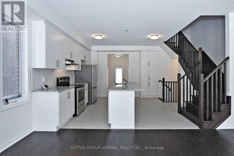 1477 Blackmore St in Innisfil, ON - Building Photo - Building Photo