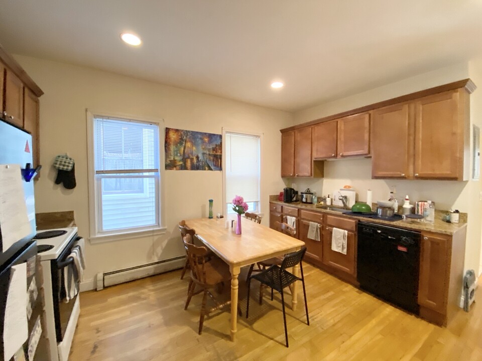 143 Hillside St, Unit 1 in Boston, MA - Building Photo