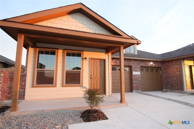 property at 534 Creekside Cir